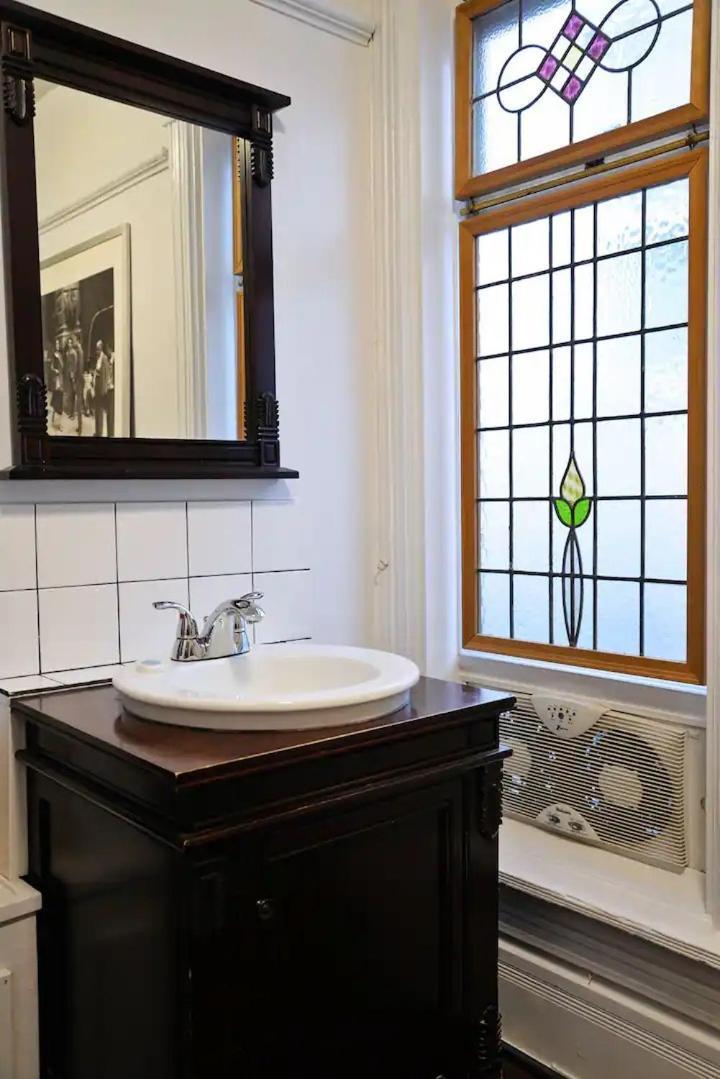 Vancouver Hideaway Guesthouse מראה חיצוני תמונה