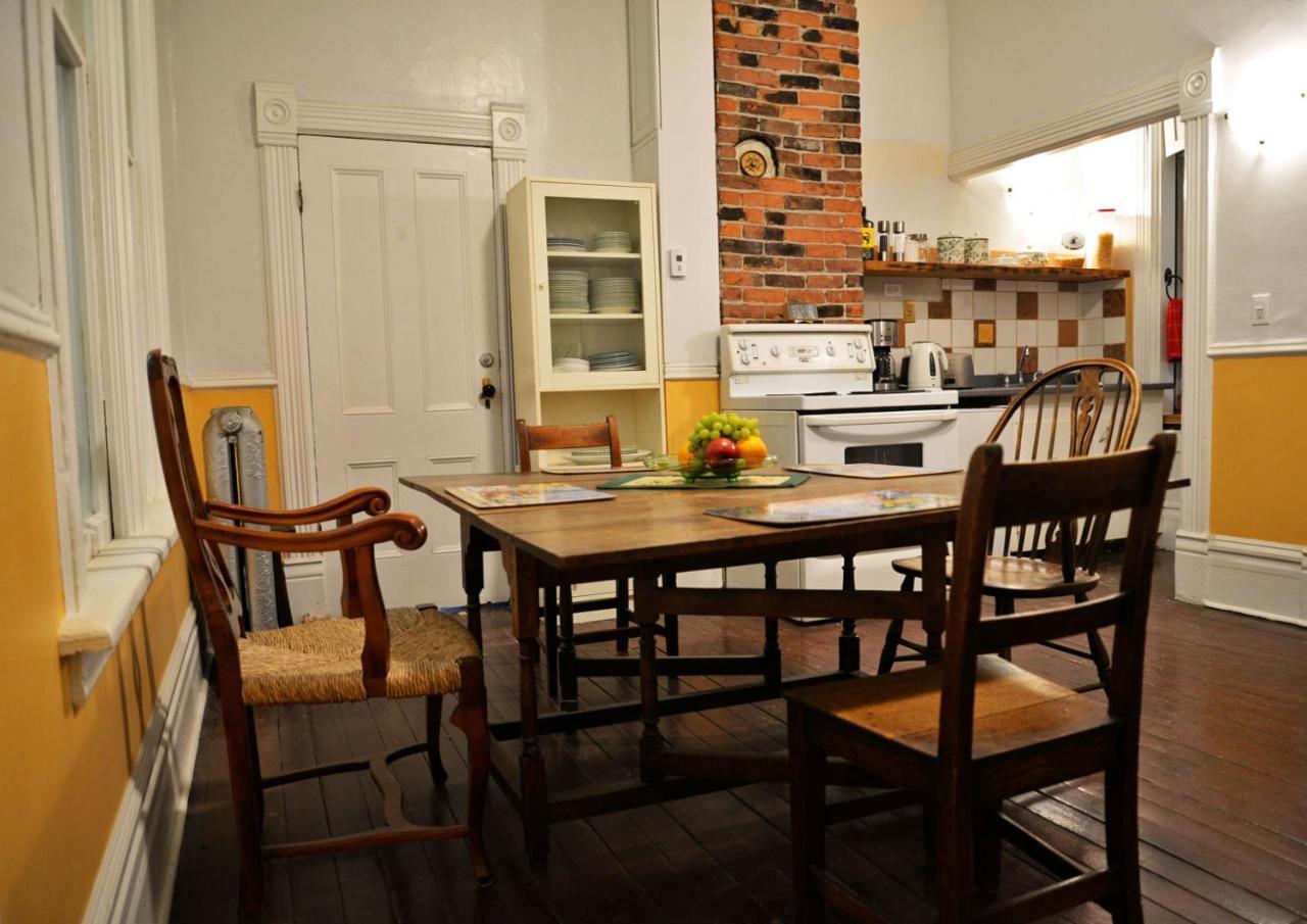 Vancouver Hideaway Guesthouse מראה חיצוני תמונה
